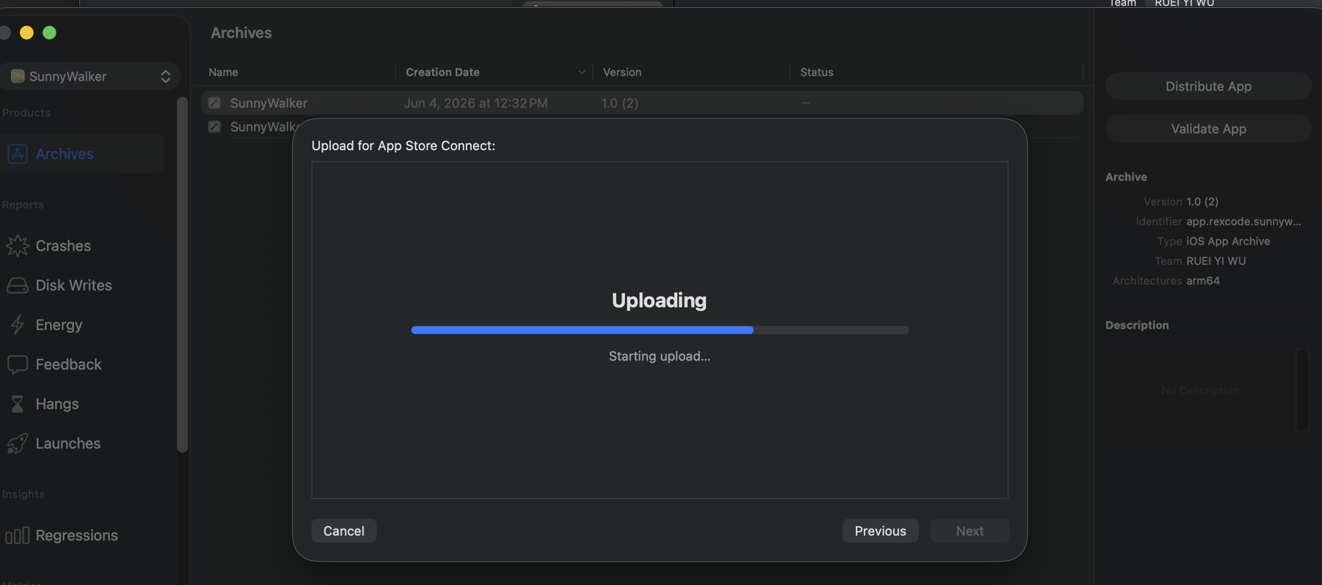 App Store Connect — v1.0 送審